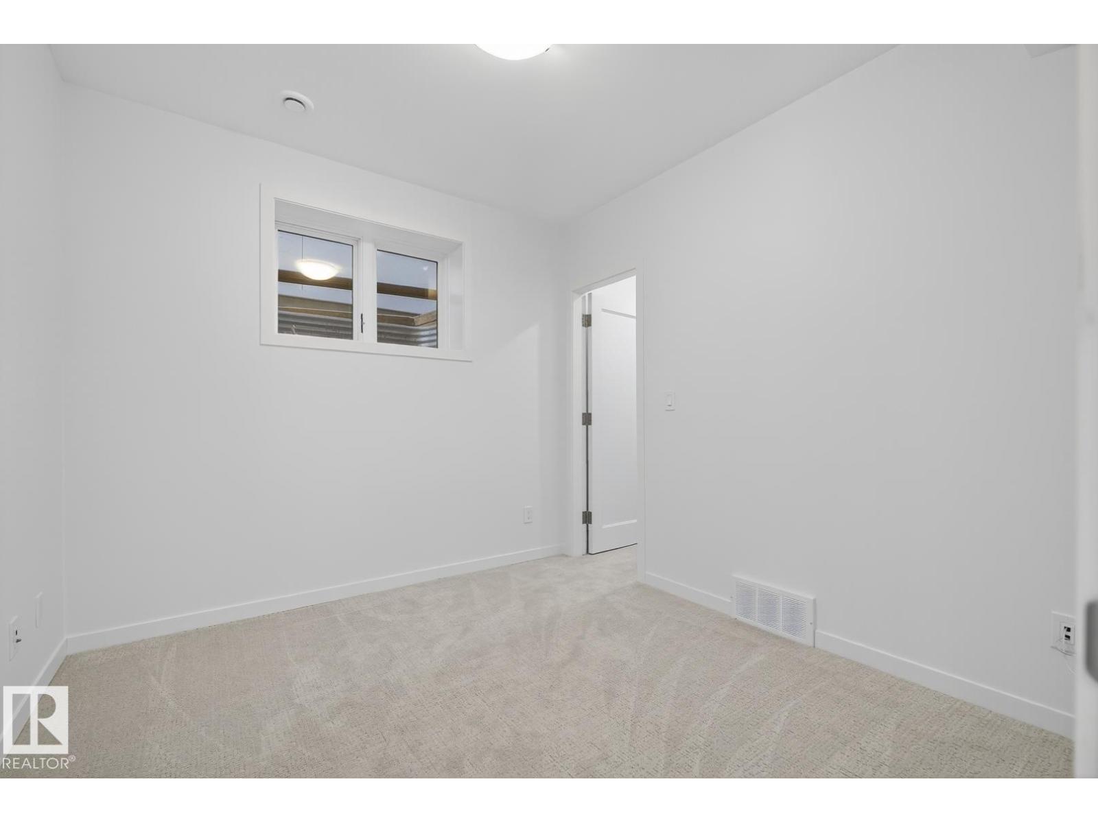 14502 103 AV NW, Edmonton