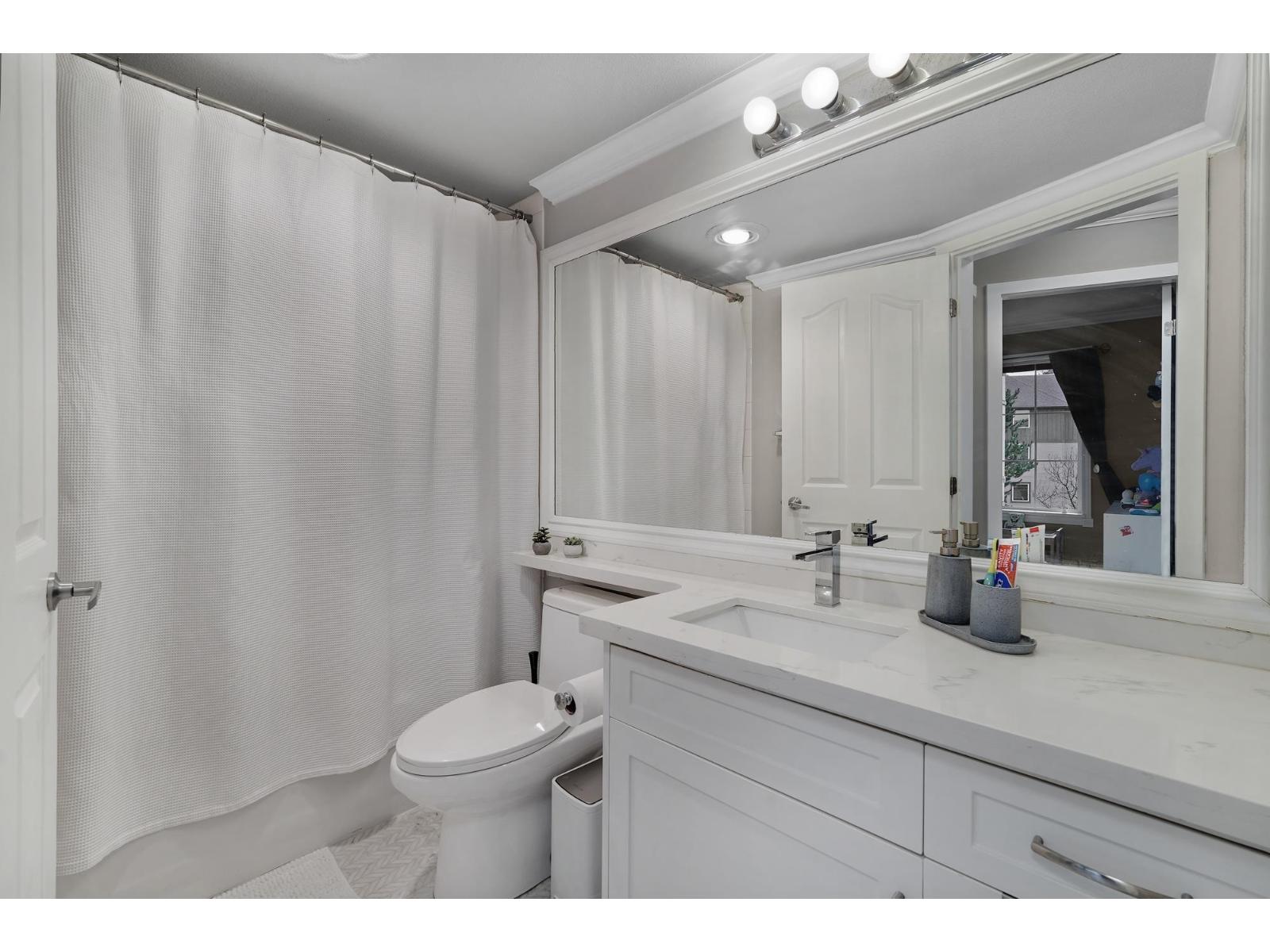 303 5465 201 STREET, Langley