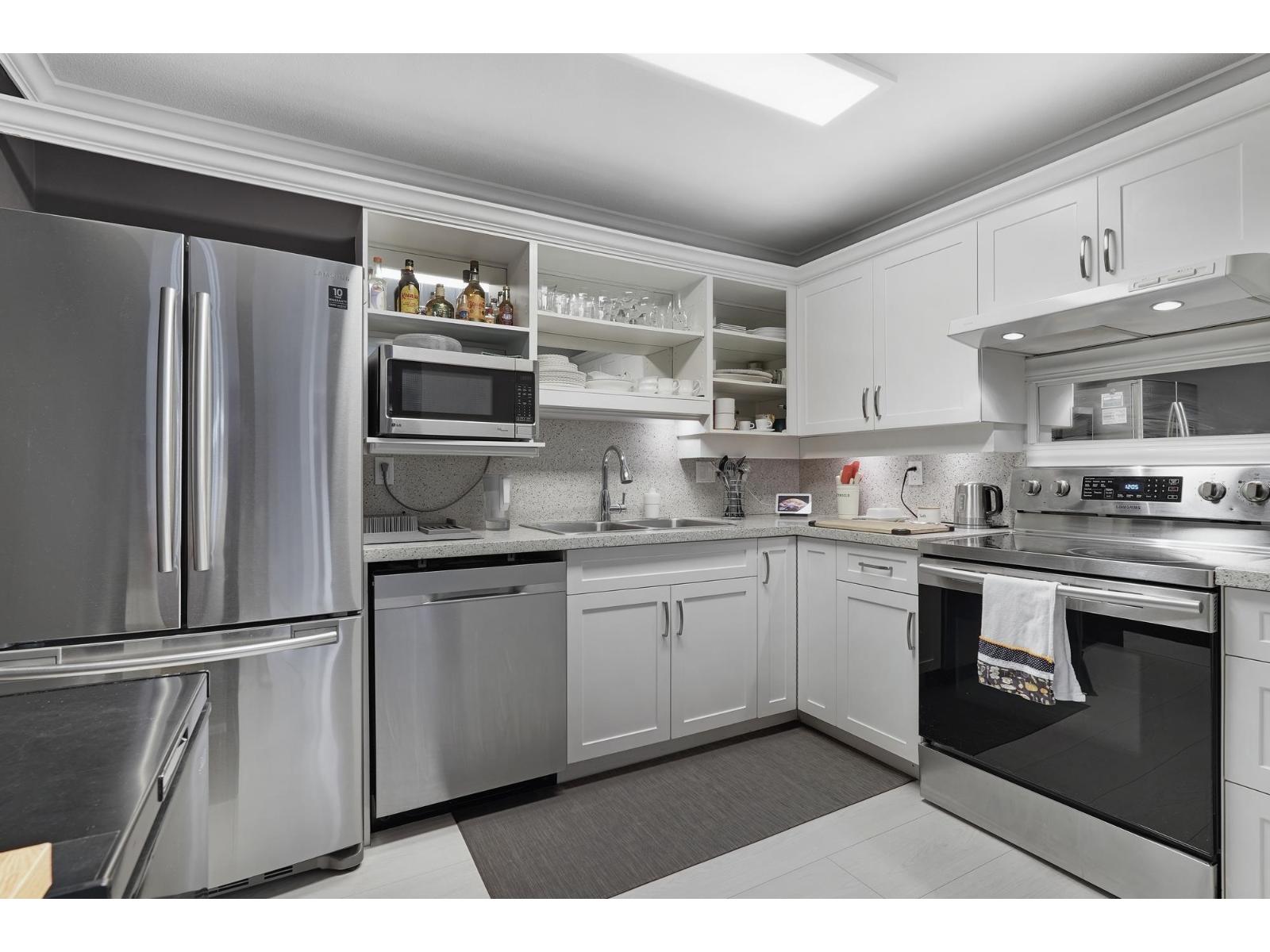 303 5465 201 STREET, Langley