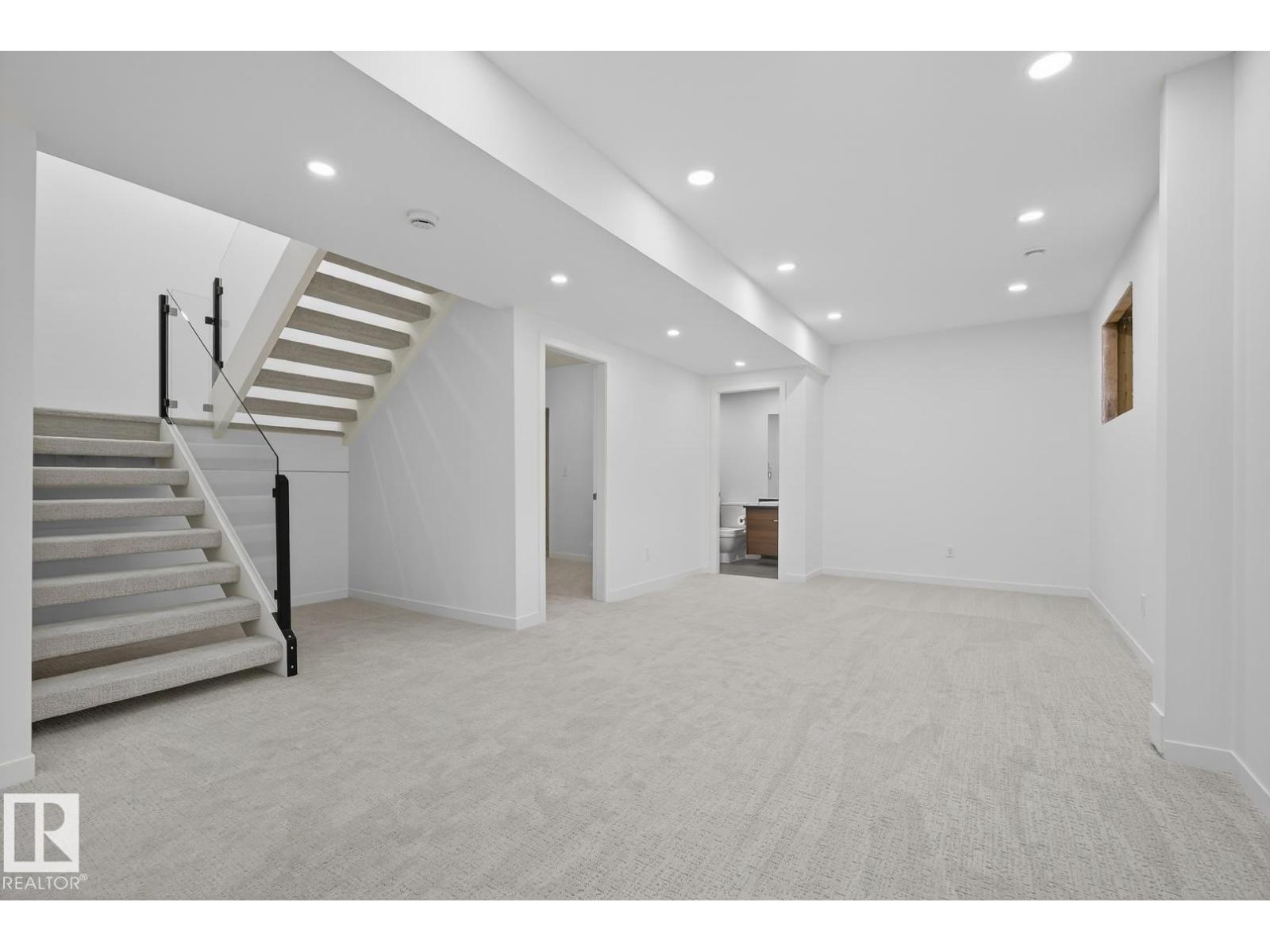 14502 103 AV NW, Edmonton