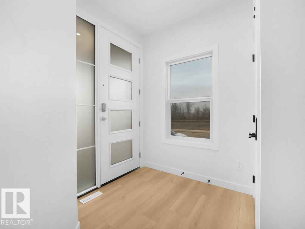 3305 Chernowski Way SW SW, Edmonton