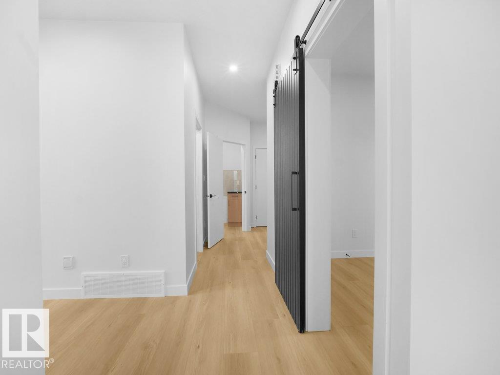 3305 Chernowski Way SW SW, Edmonton