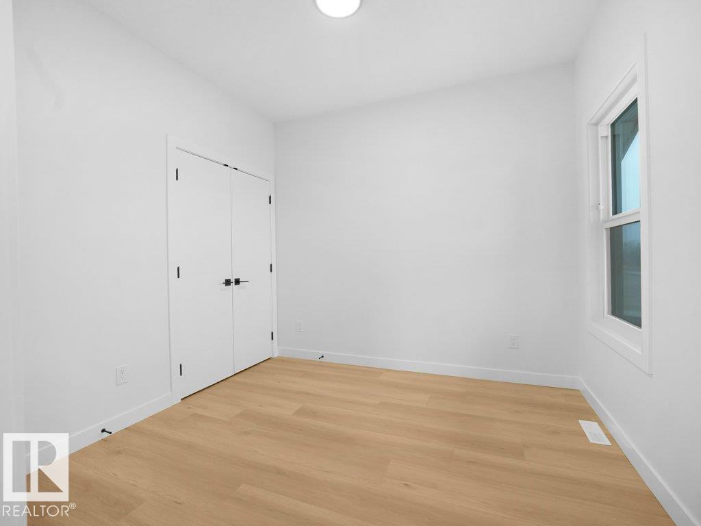 3305 Chernowski Way SW SW, Edmonton