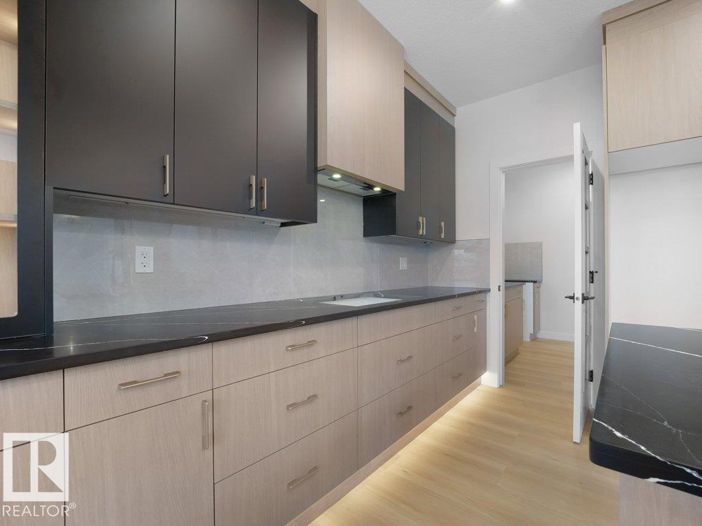 3305 Chernowski Way SW SW, Edmonton