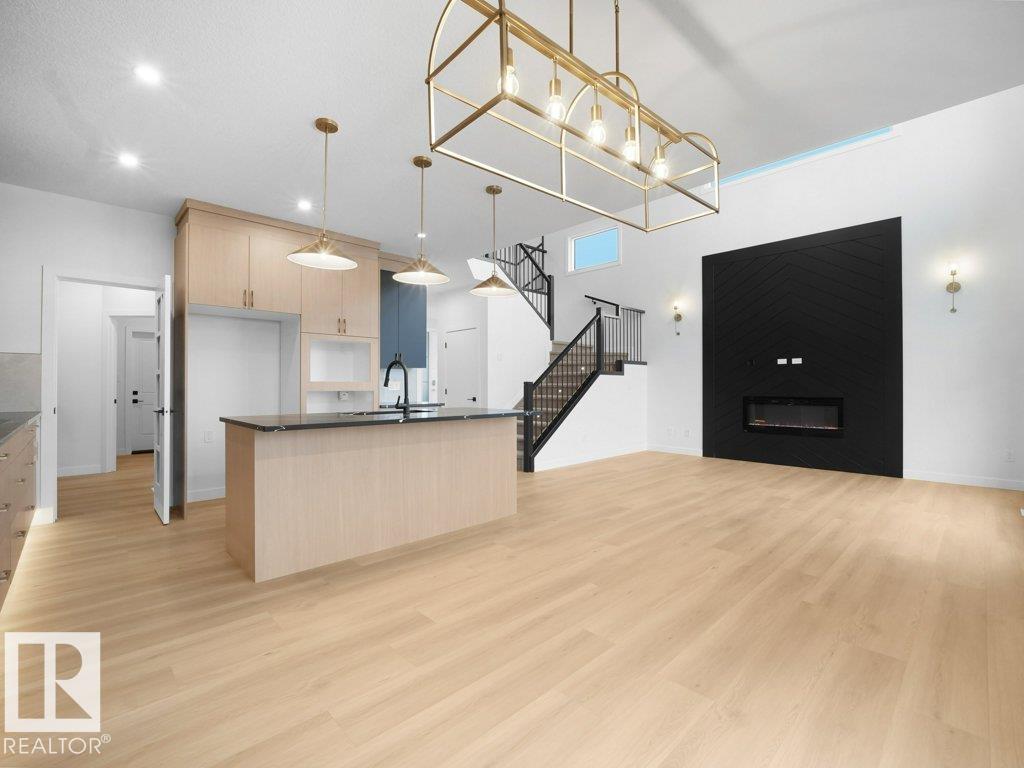 3305 Chernowski Way SW SW, Edmonton