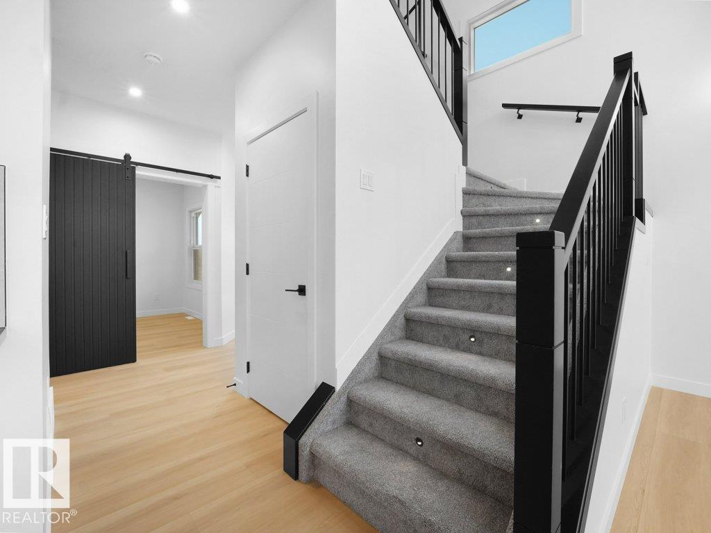 3305 Chernowski Way SW SW, Edmonton