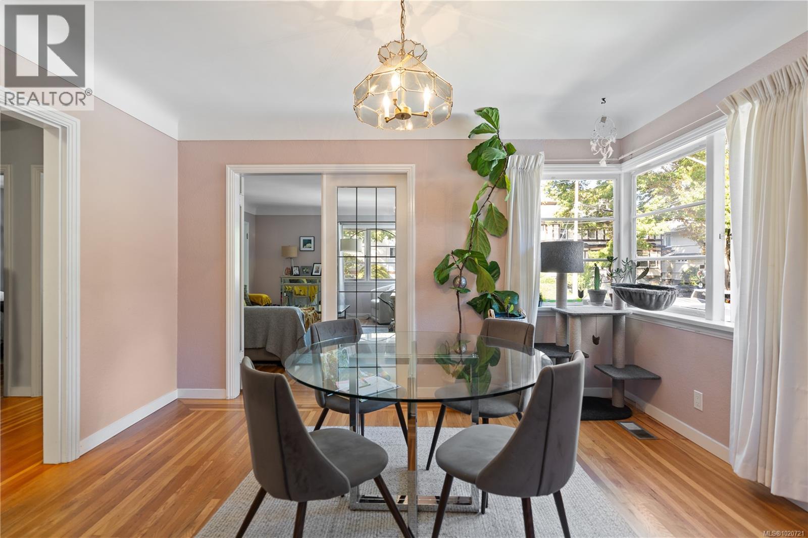 1109/1111 Collinson St, Victoria