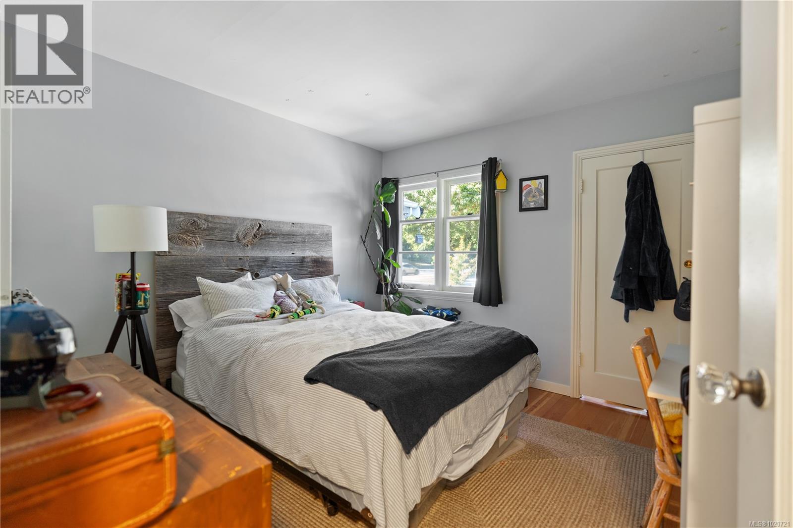 1109/1111 Collinson St, Victoria