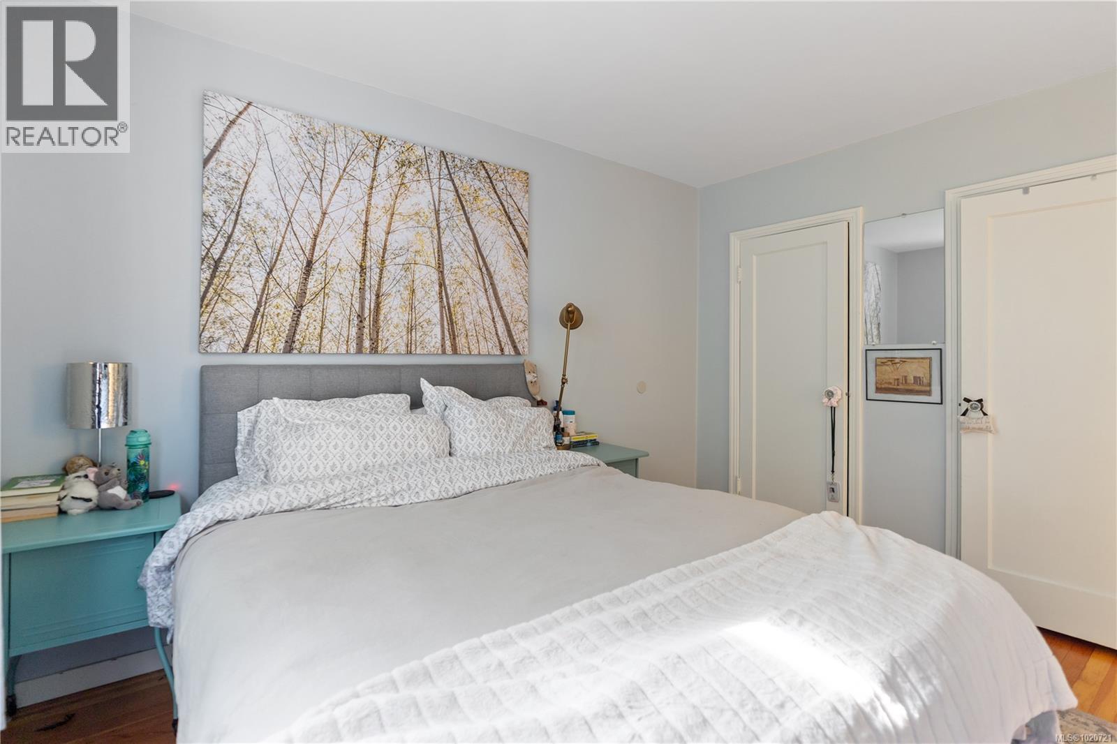 1109/1111 Collinson St, Victoria