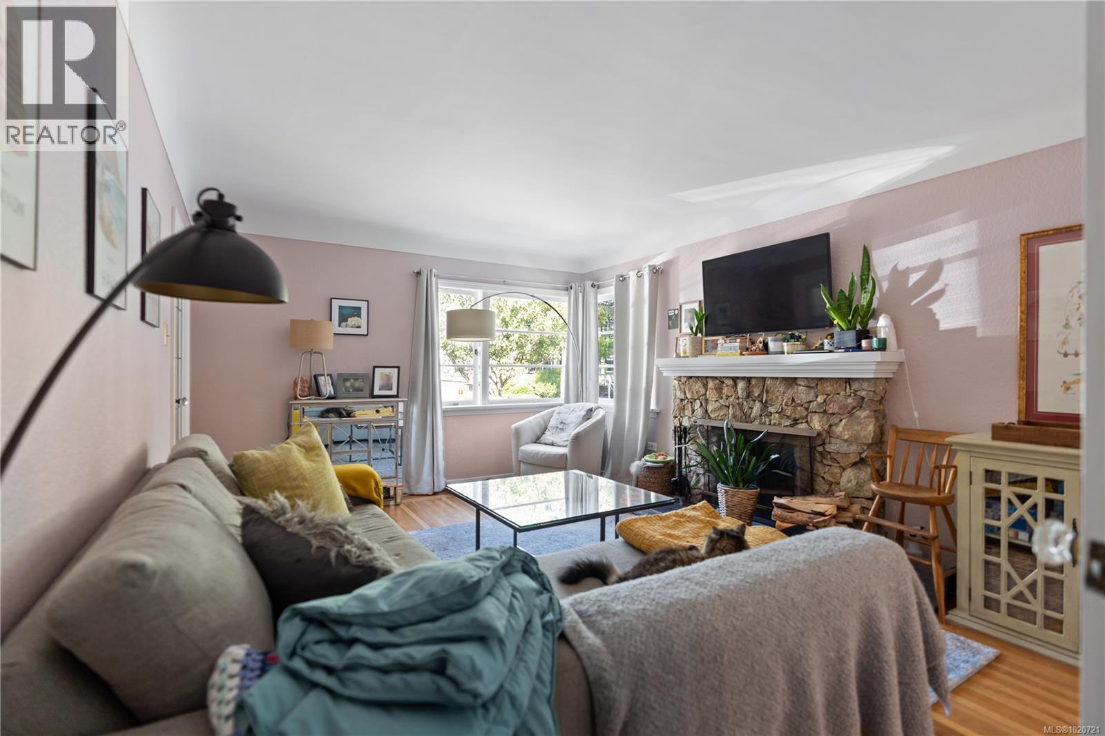 1109/1111 Collinson St, Victoria