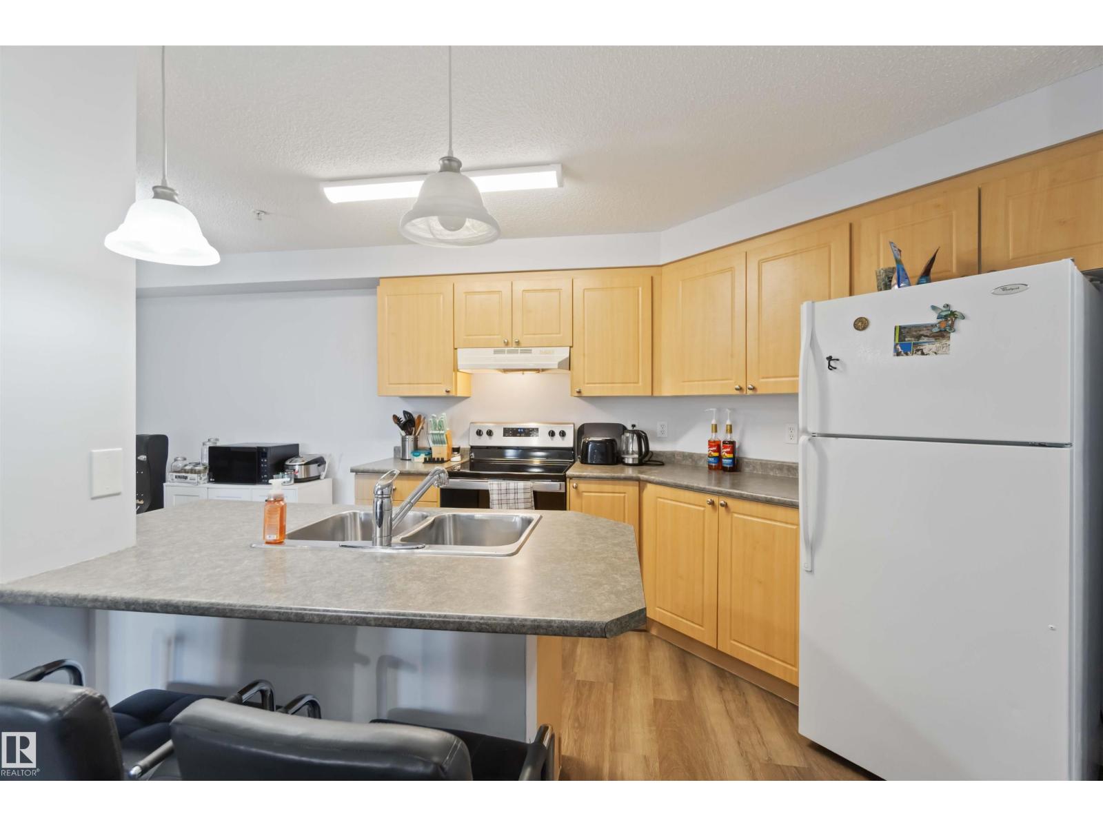 #203 636 MCALLISTER LO SW, Edmonton