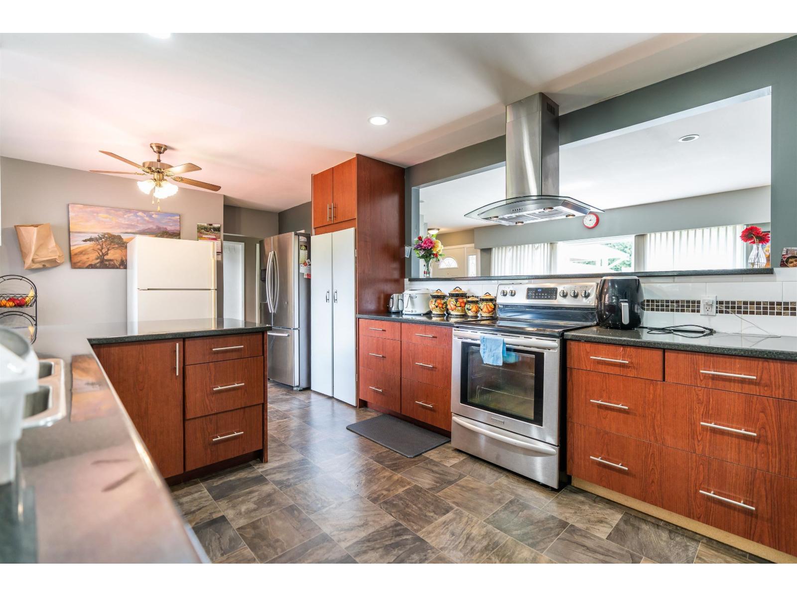 15035 BLUEBIRD CRESCENT, Surrey