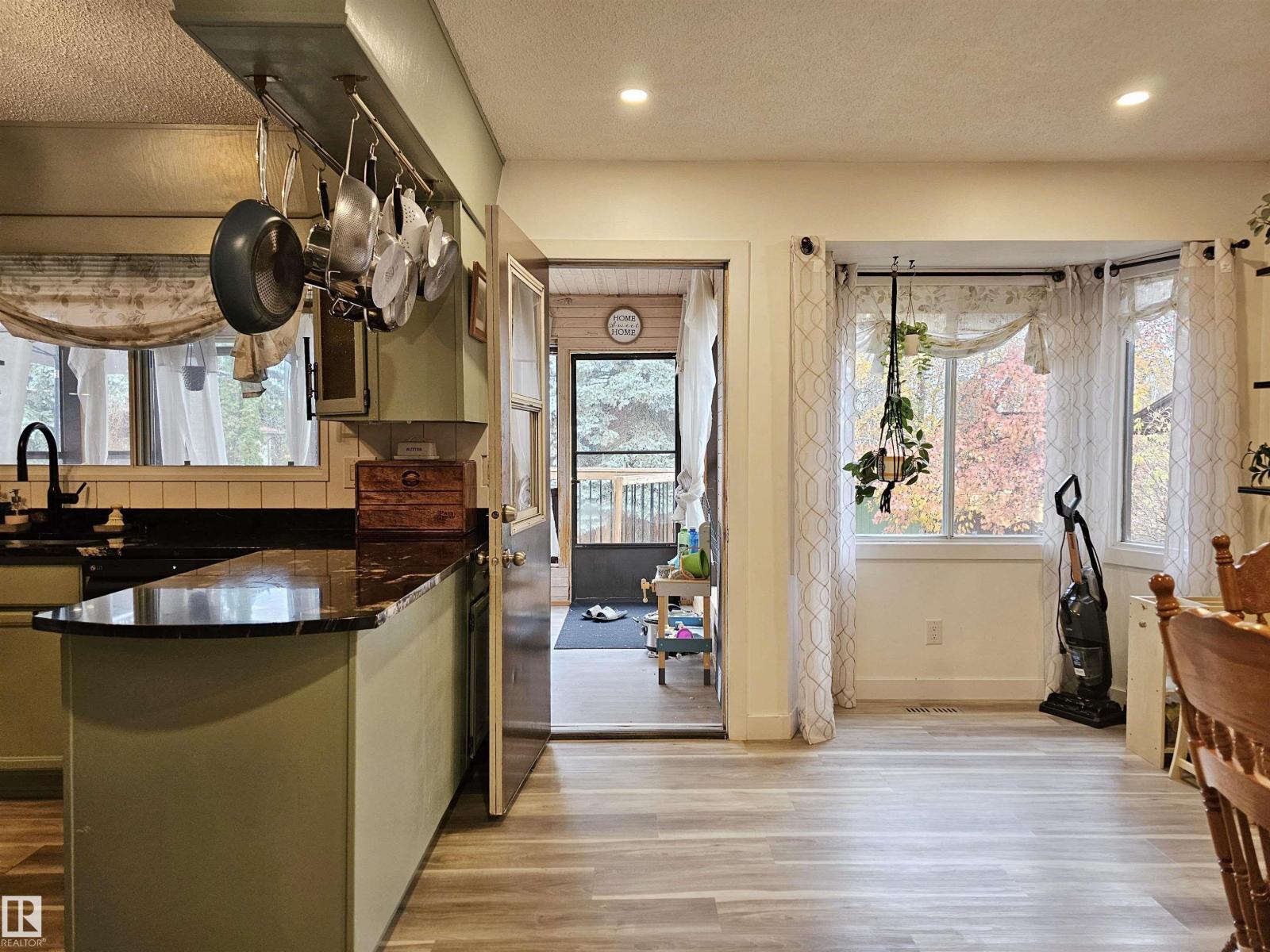 127 GRAND MEADOW CR NW, Edmonton