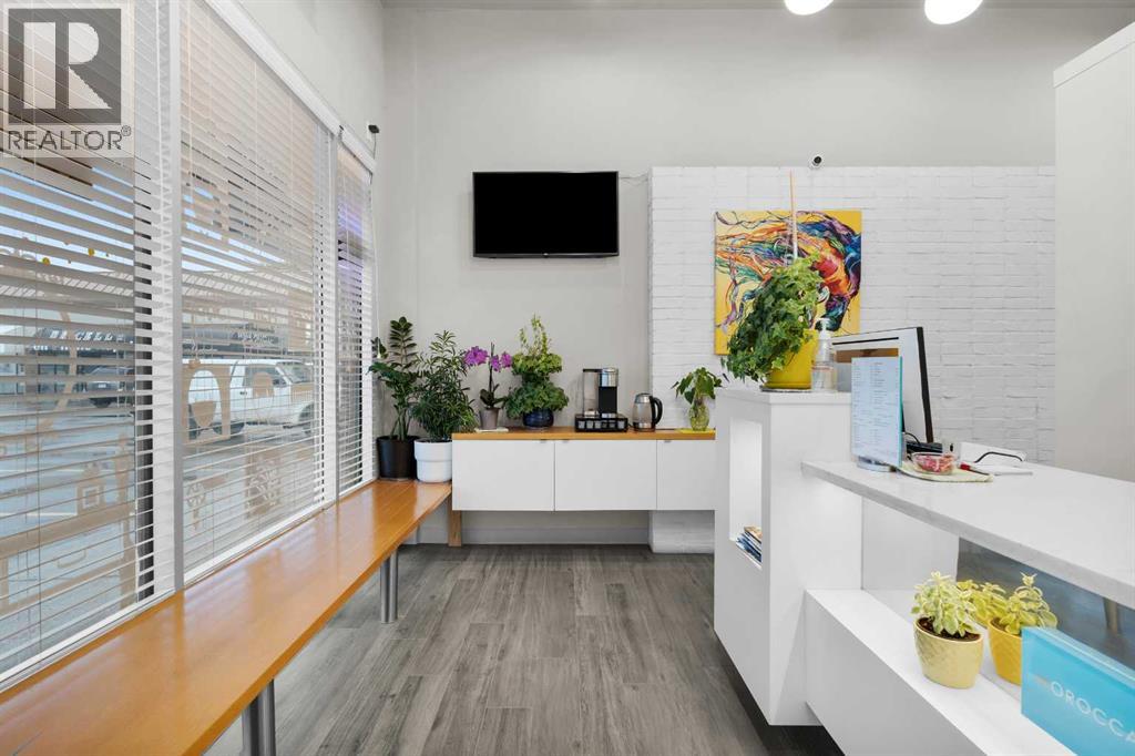 Business for Sale in  Macleod Trail SW Haysboro Calgary 