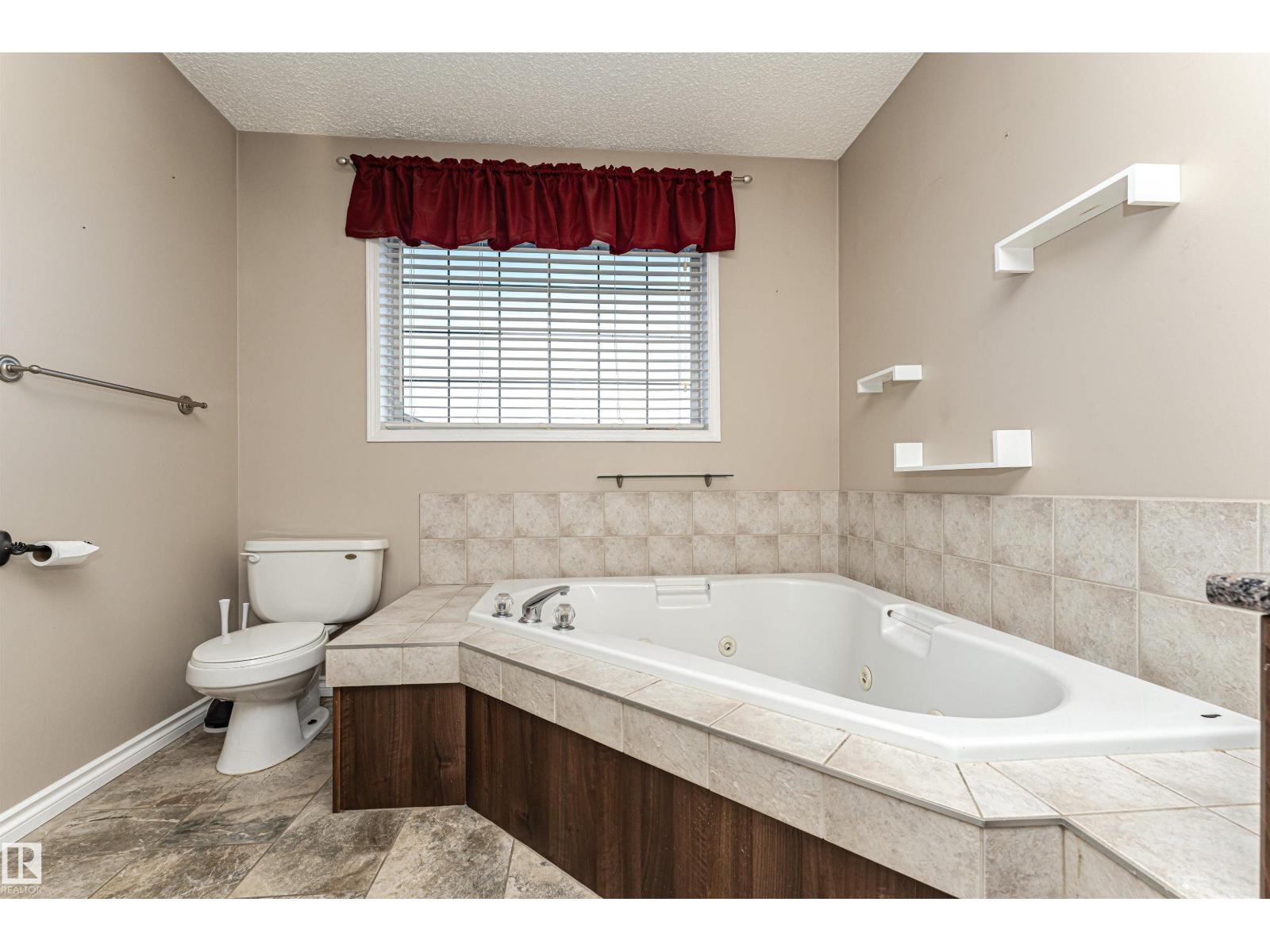 23 DEER PARK CR, Spruce Grove