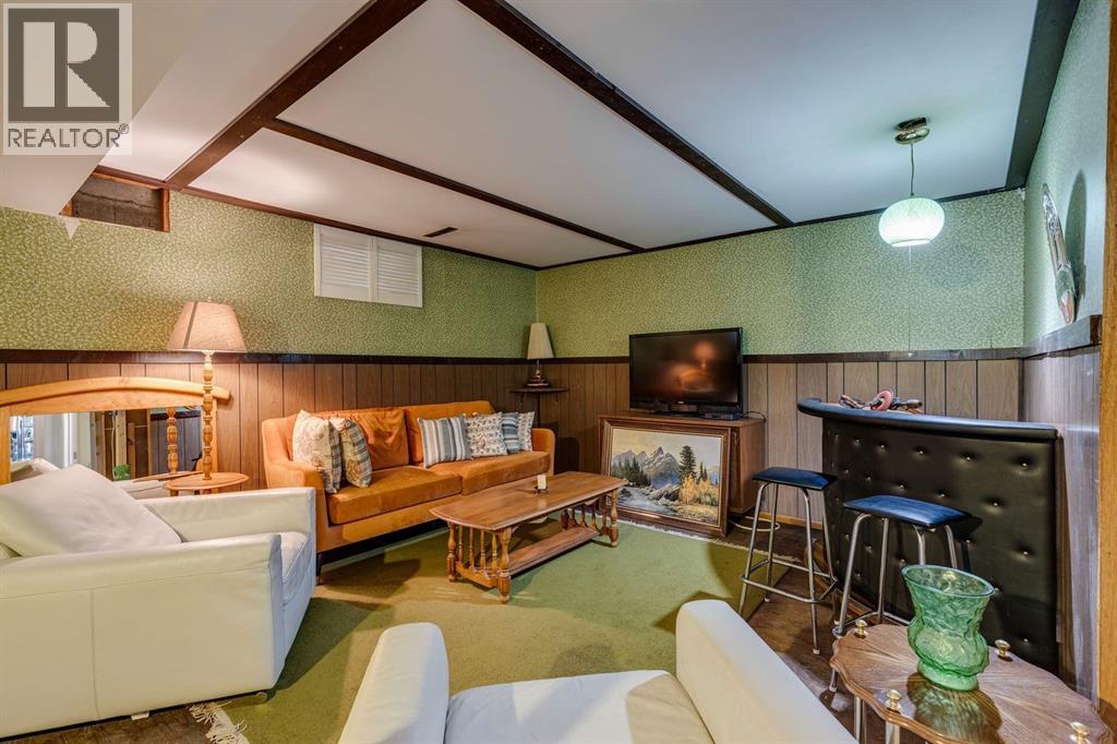 Single Family House Bungalow for Sale in  Milne Drive NE Mayland Heights Calgary 