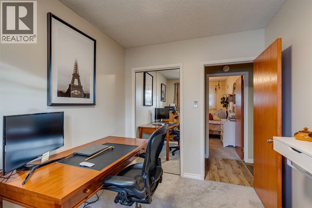 Single Family House Bungalow for Sale in  Milne Drive NE Mayland Heights Calgary 