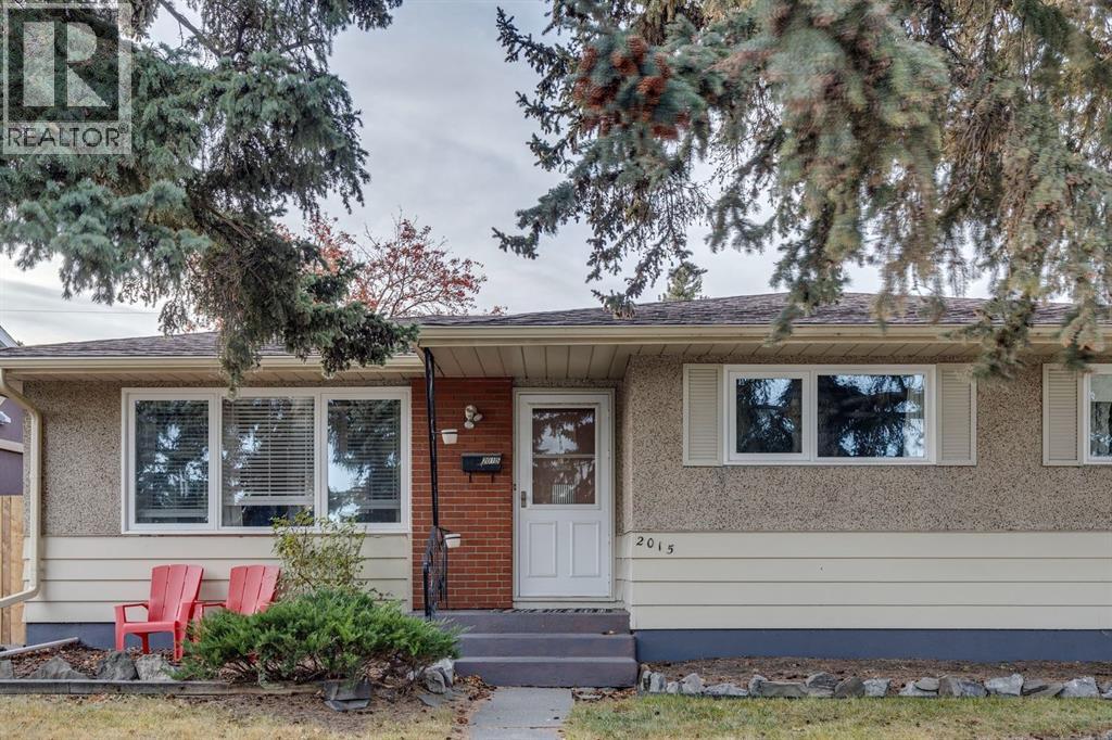 Single Family House Bungalow for Sale in  Milne Drive NE Mayland Heights Calgary 
