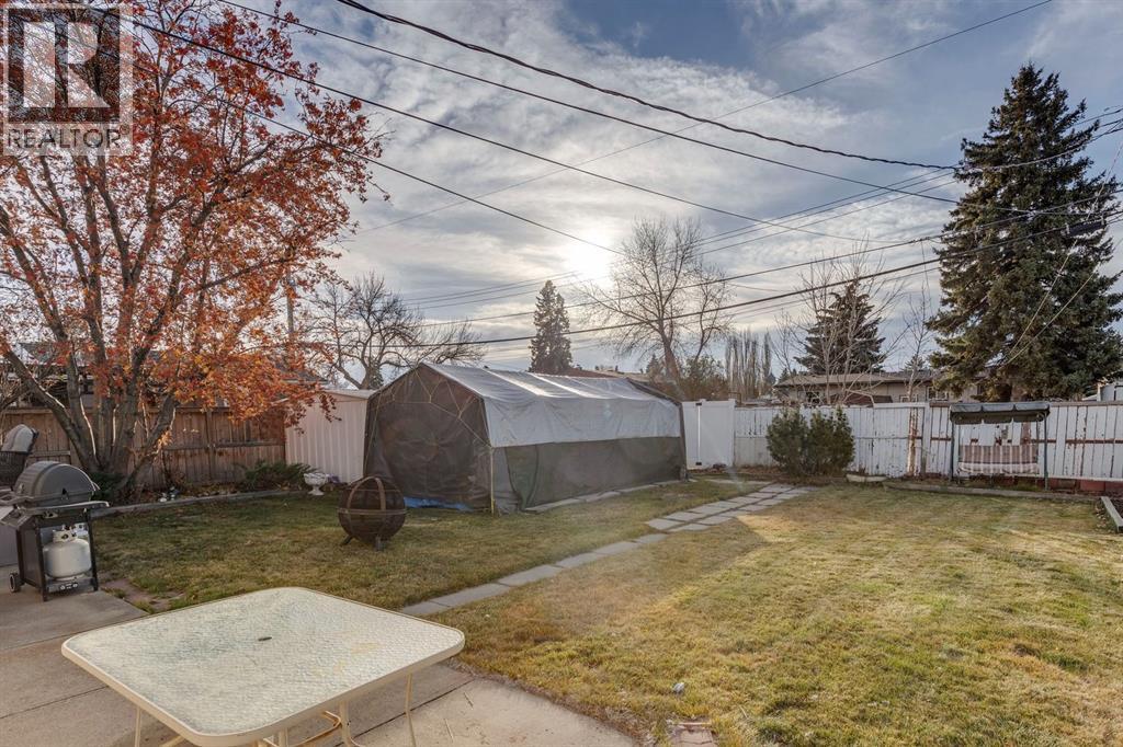 Single Family House Bungalow for Sale in  Milne Drive NE Mayland Heights Calgary 