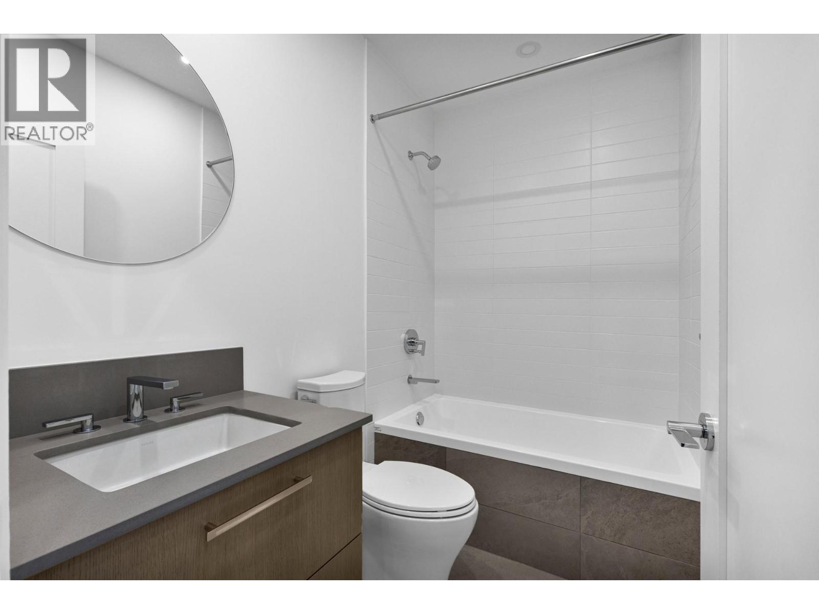 501S 3409 Lakeshore Road, Kelowna