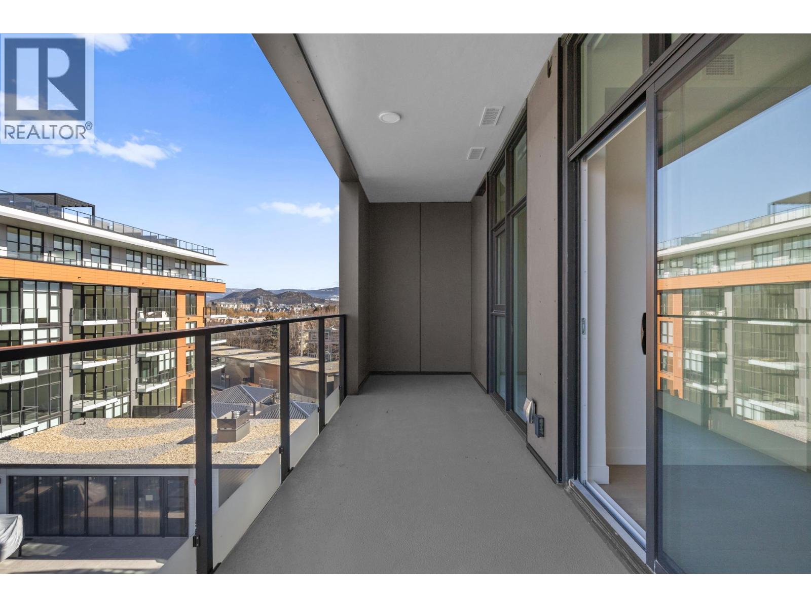 501S 3409 Lakeshore Road, Kelowna