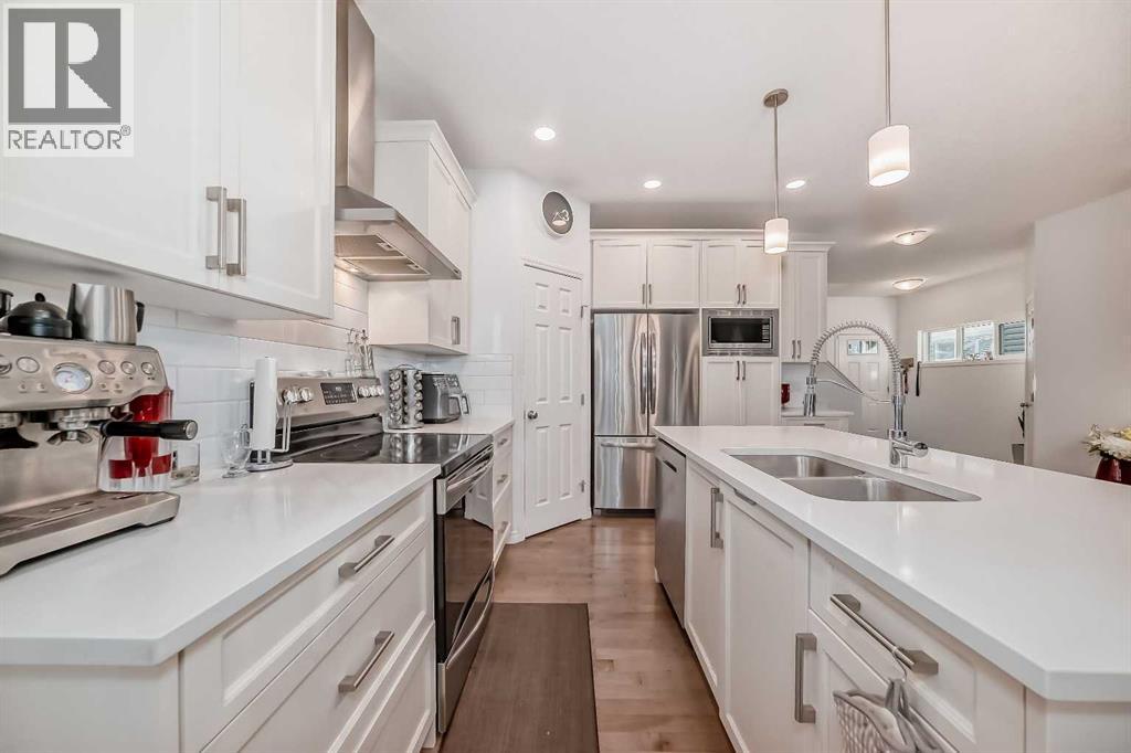 284 Paint Horse Drive, Cochrane