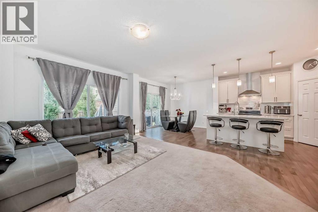 284 Paint Horse Drive, Cochrane