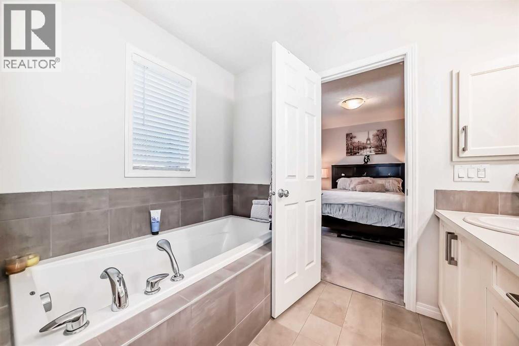 284 Paint Horse Drive, Cochrane