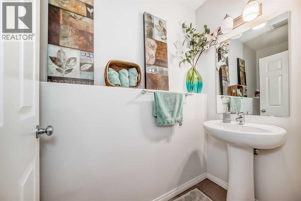 284 Paint Horse Drive, Cochrane