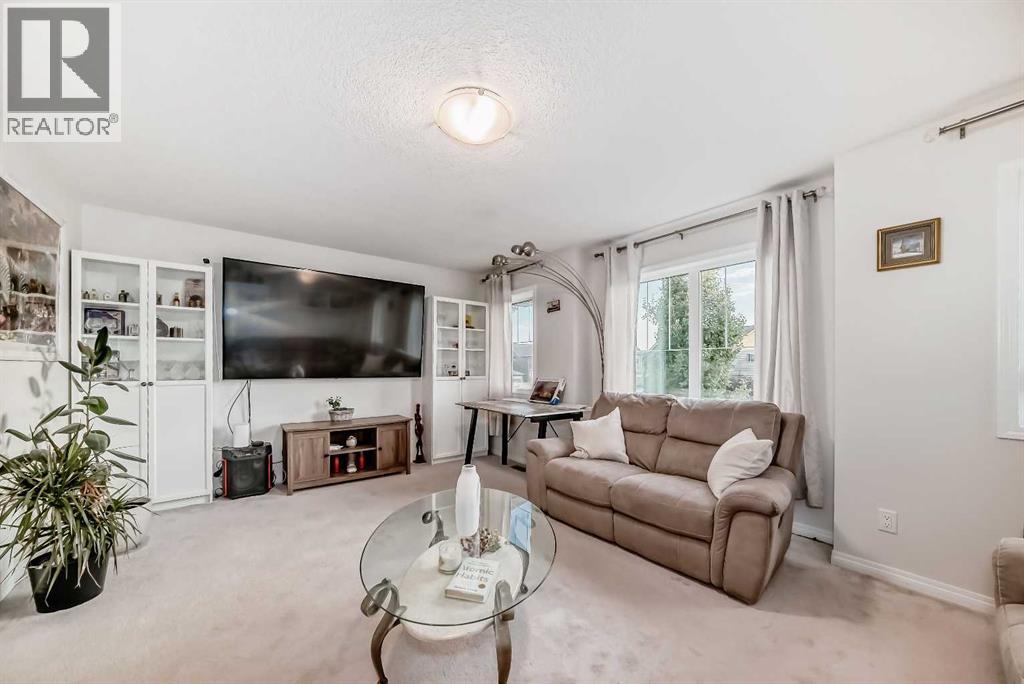 284 Paint Horse Drive, Cochrane