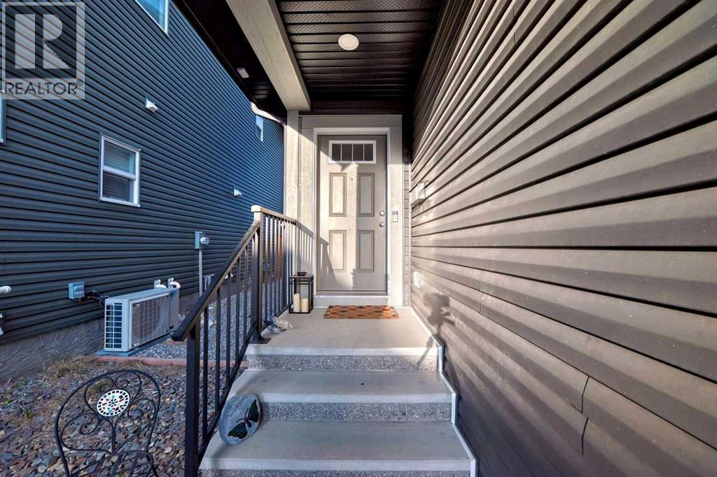 284 Paint Horse Drive, Cochrane