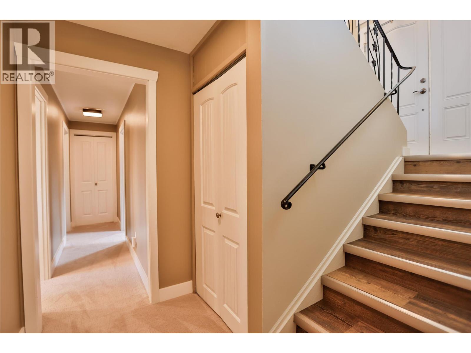 1976 Maddocks Road, Revelstoke