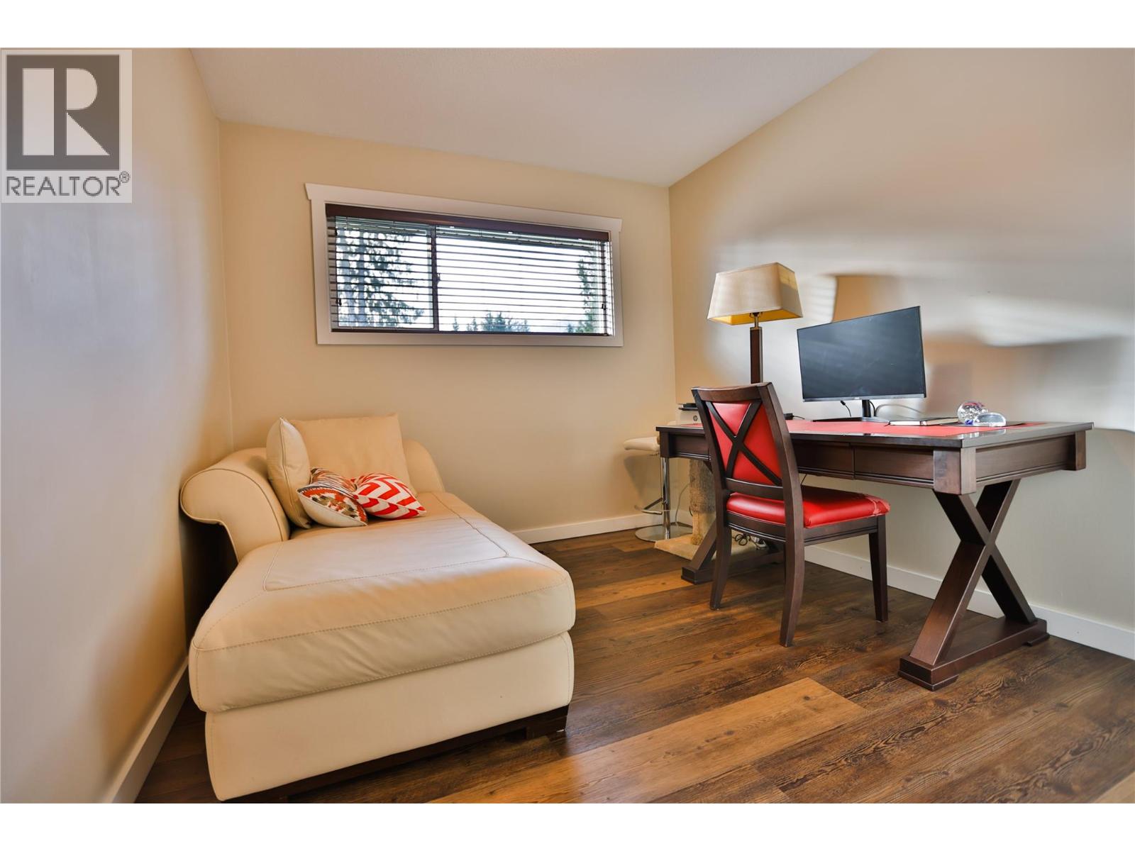 1976 Maddocks Road, Revelstoke