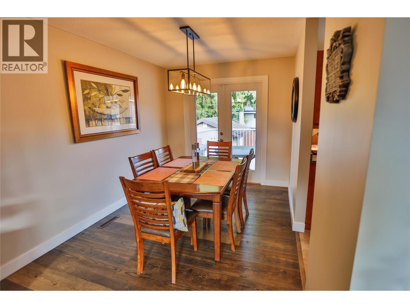 1976 Maddocks Road, Revelstoke