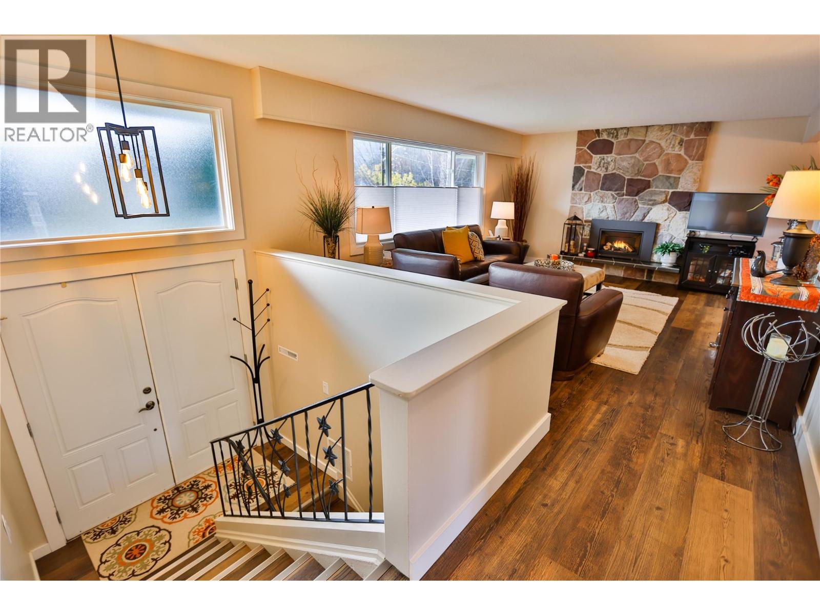 1976 Maddocks Road, Revelstoke