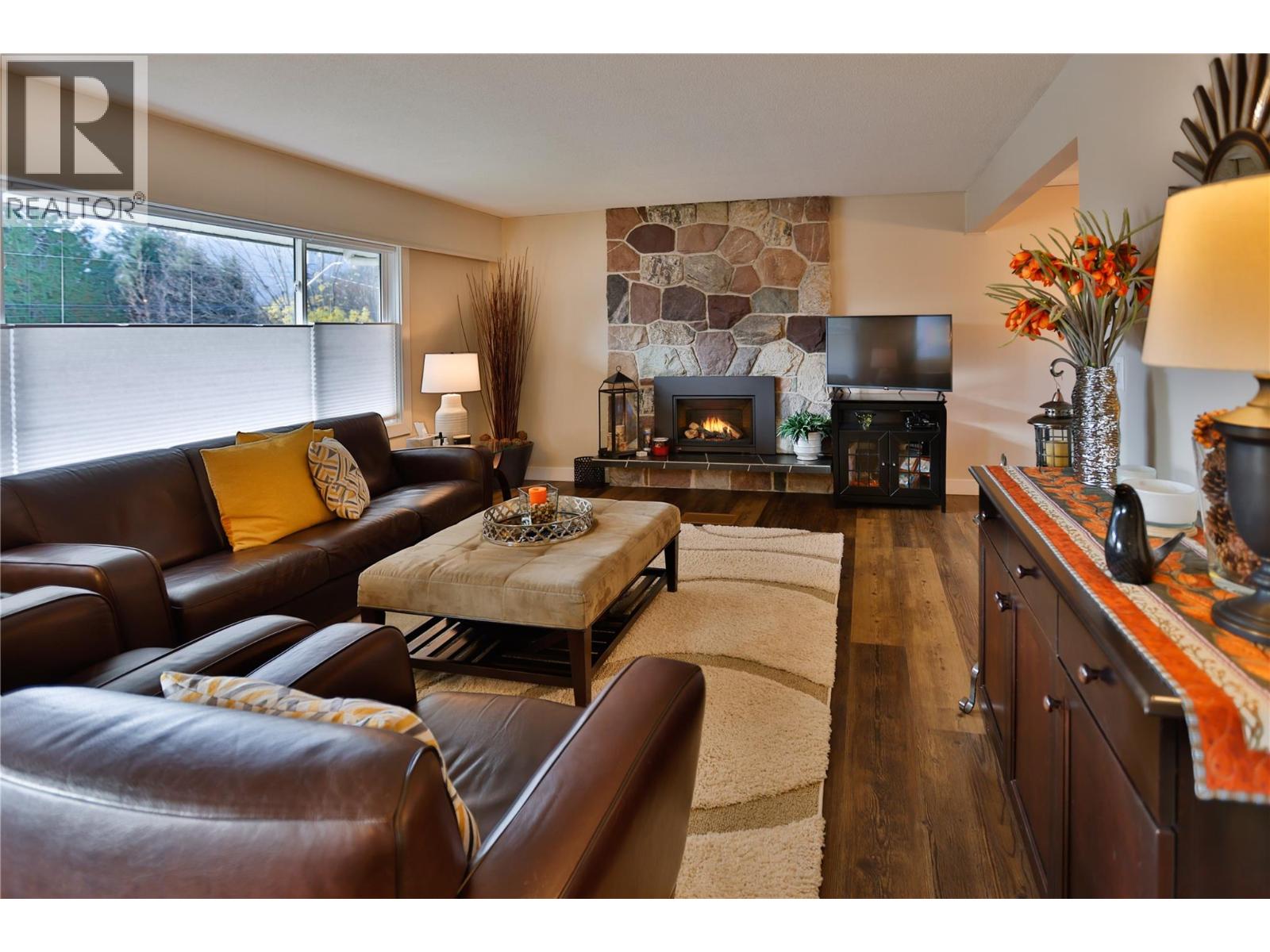 1976 Maddocks Road, Revelstoke