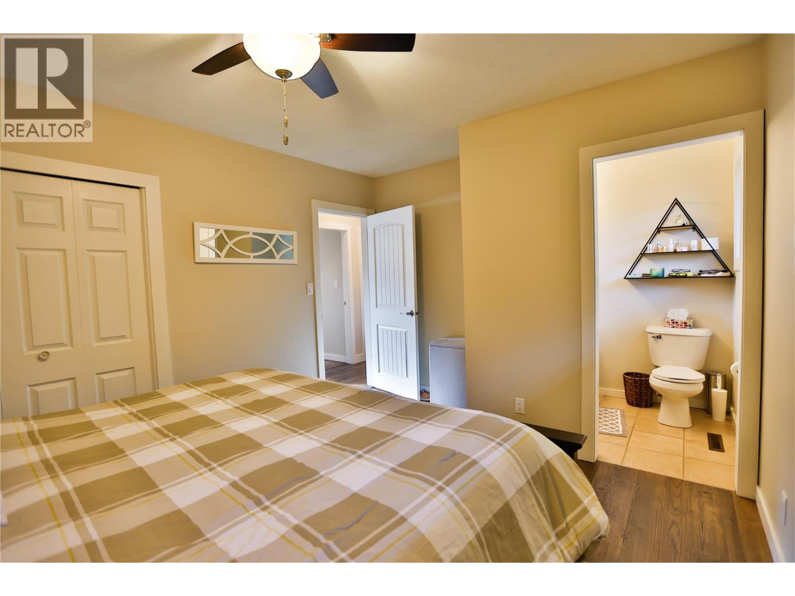 1976 Maddocks Road, Revelstoke