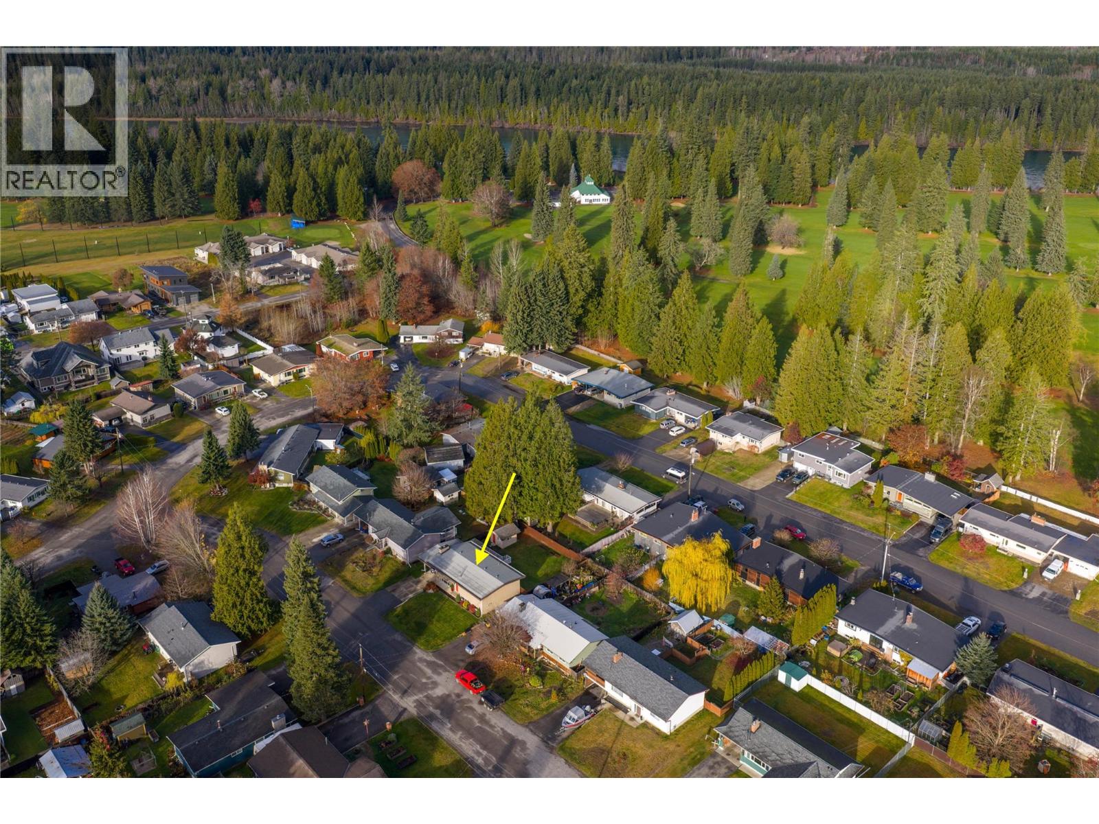 1976 Maddocks Road, Revelstoke