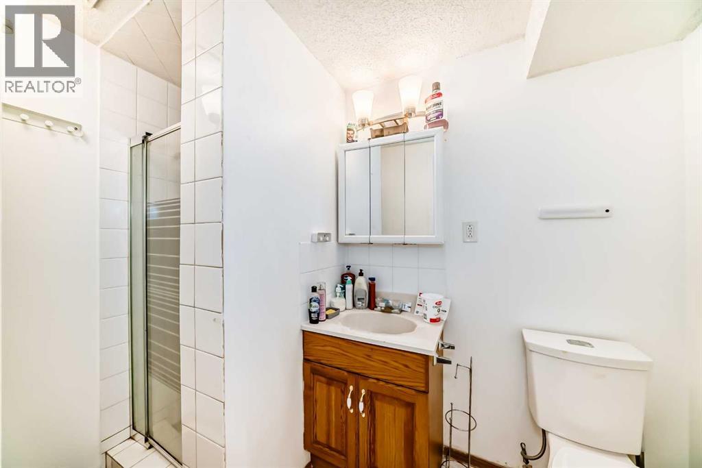 Single Family House for Sale in   HUBALTA Road SE Dover Calgary 