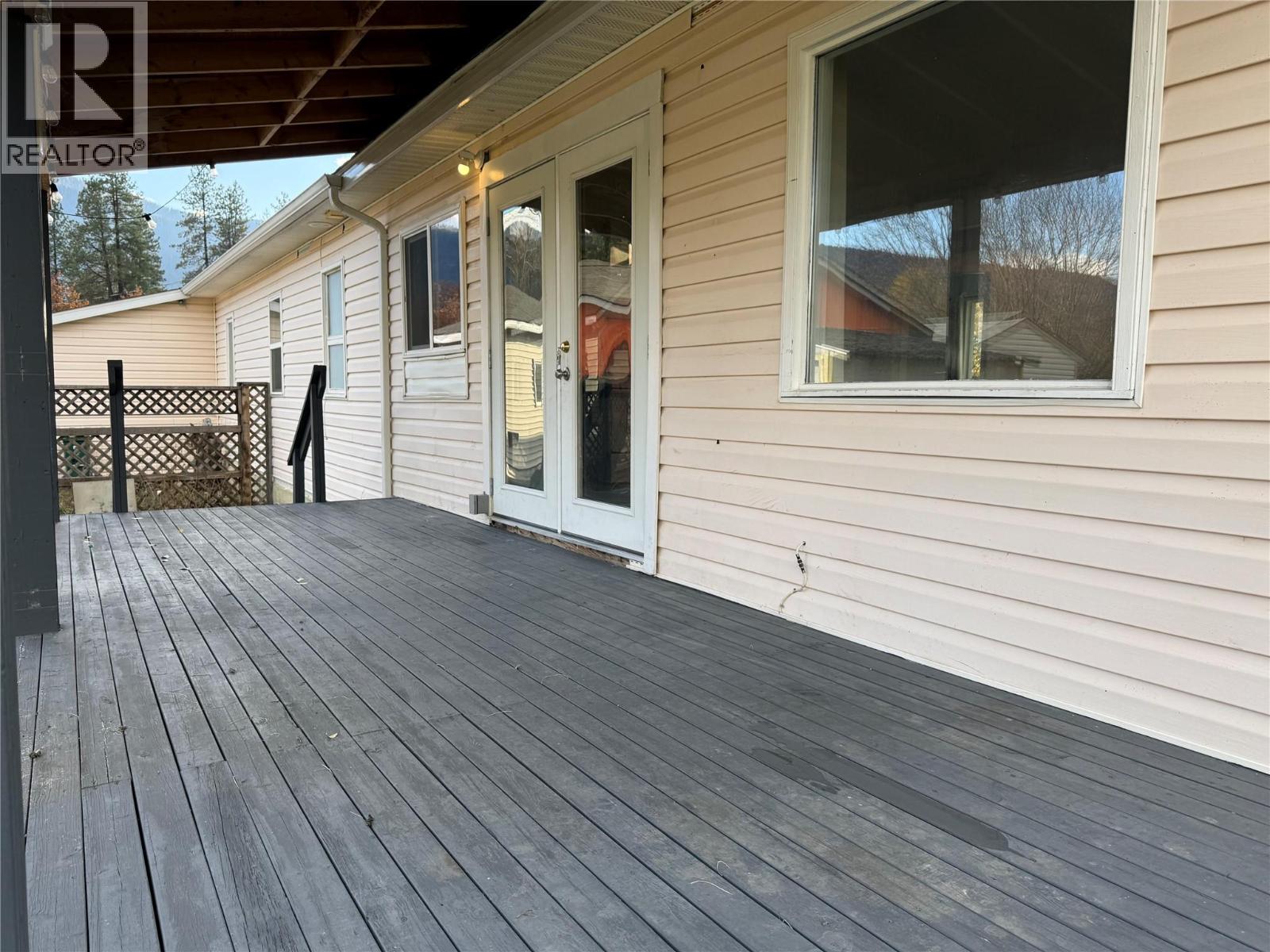 6408 5TH Street, Grand Forks