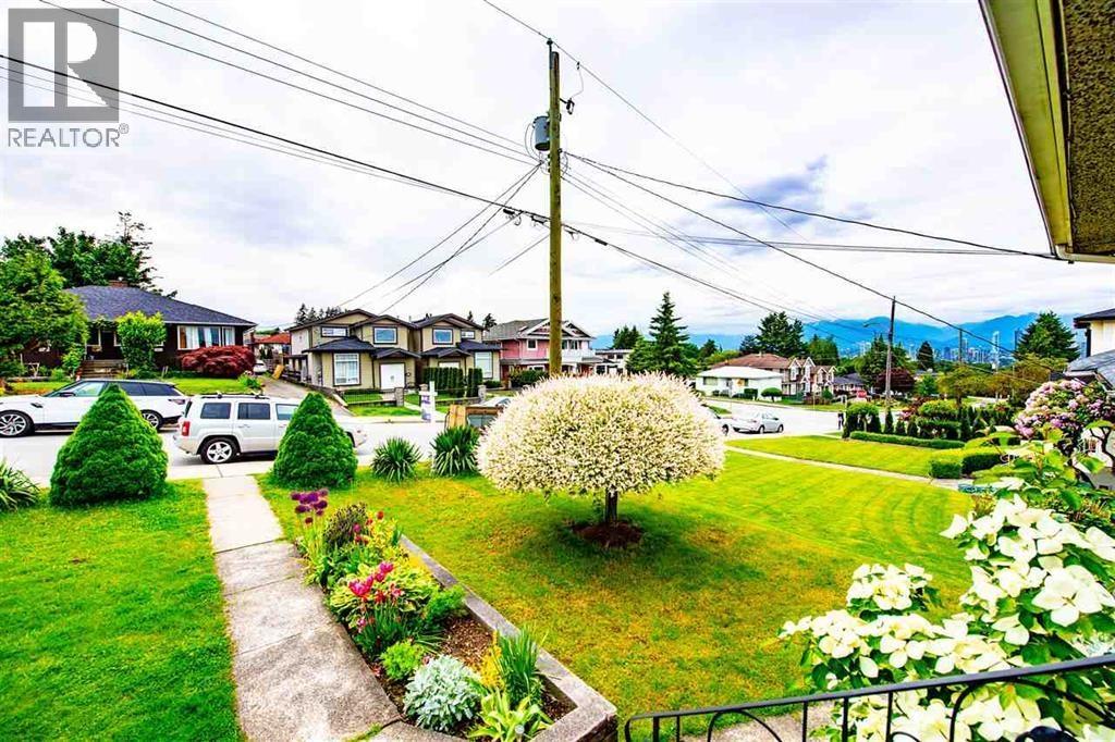 5662 BOOTH AVENUE, Burnaby
