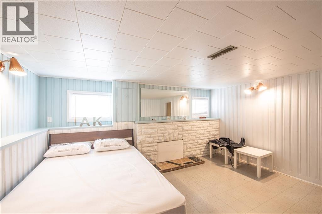 5662 BOOTH AVENUE, Burnaby