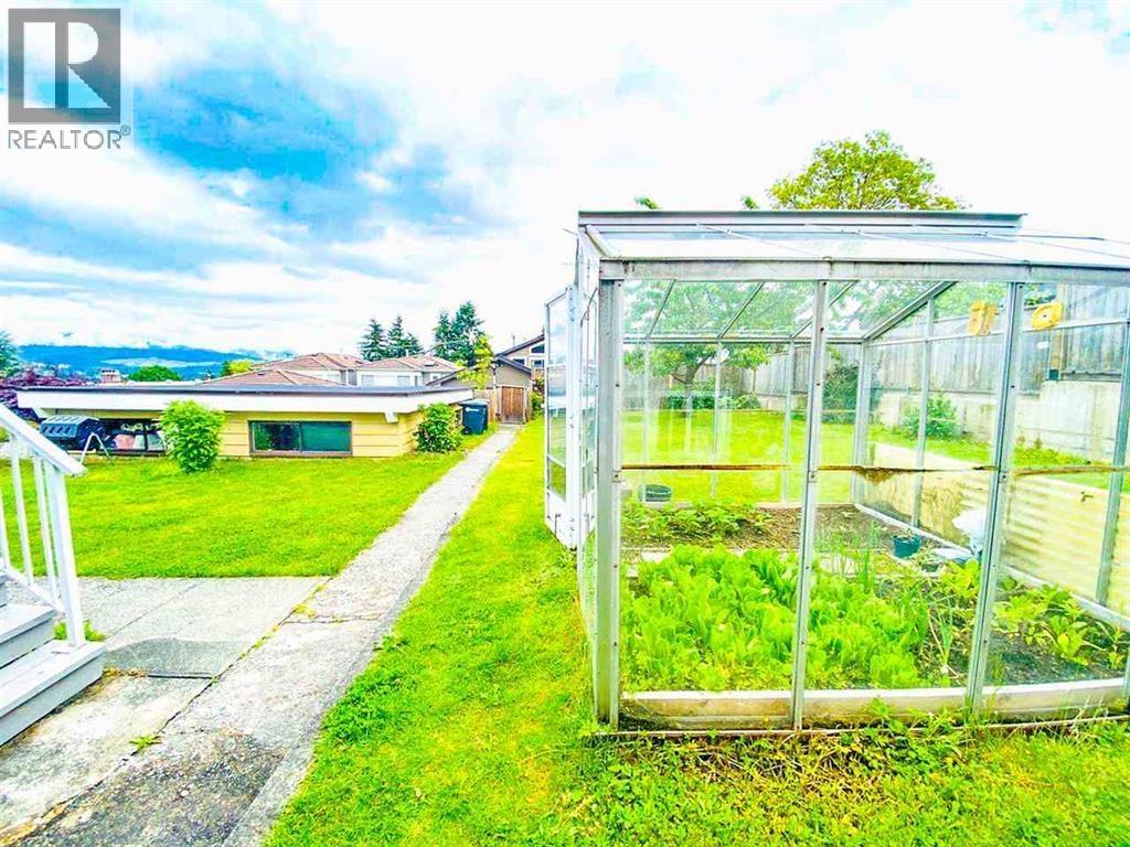 5662 BOOTH AVENUE, Burnaby