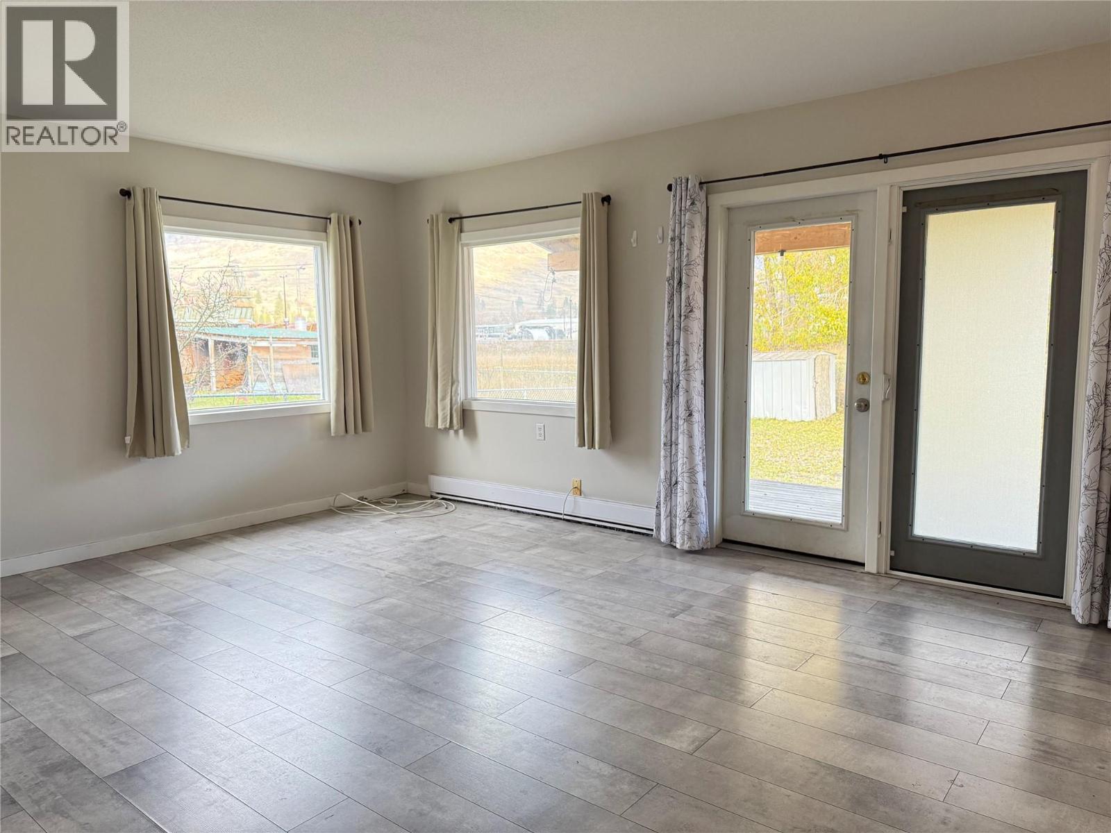 6408 5TH Street, Grand Forks