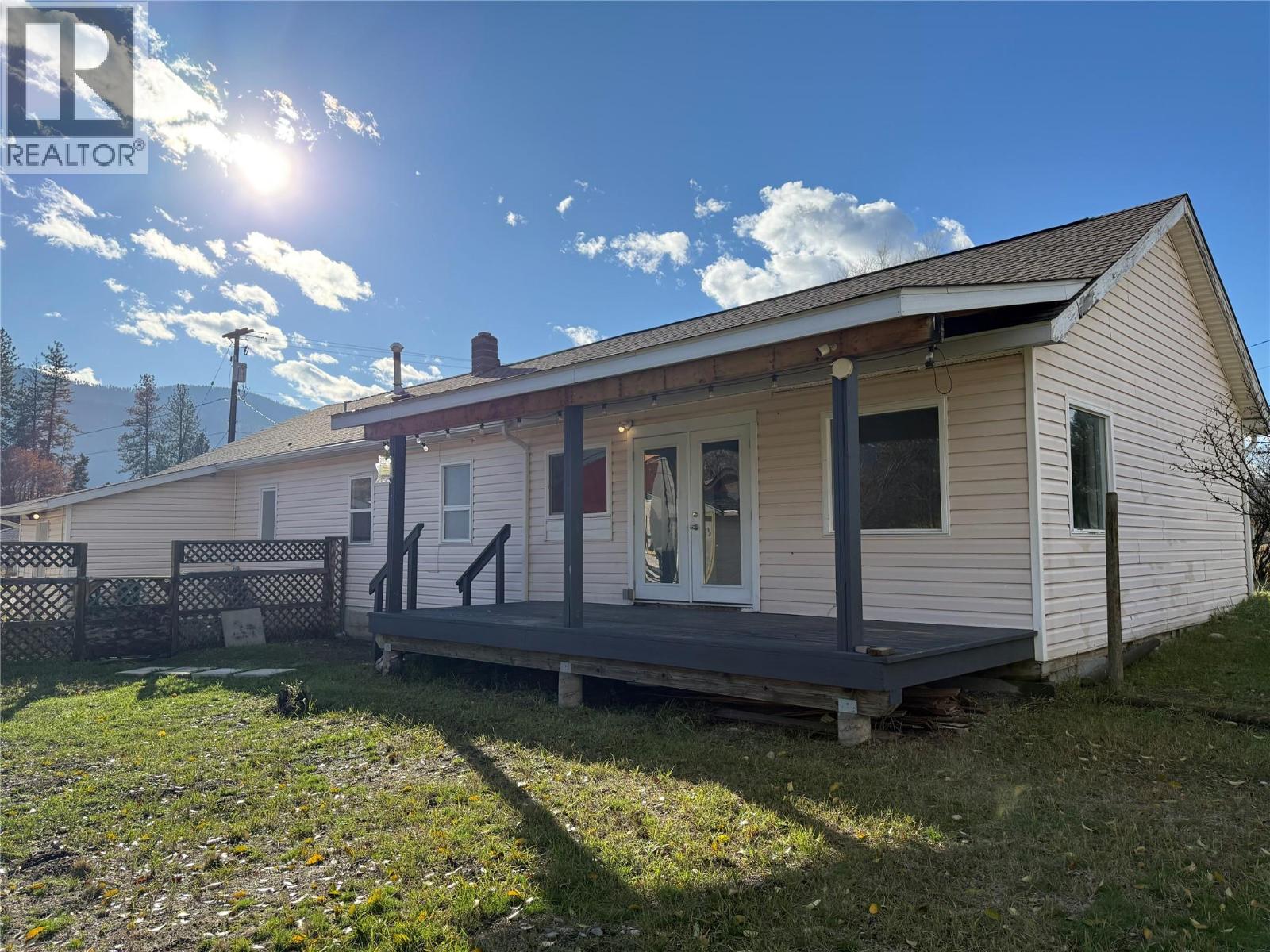 6408 5TH Street, Grand Forks