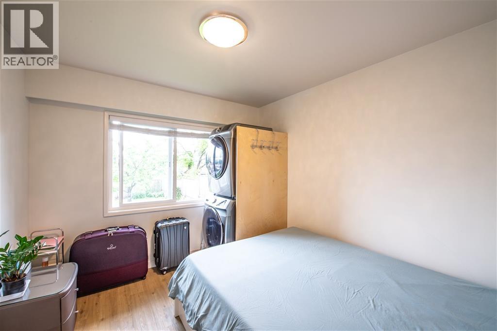 5662 BOOTH AVENUE, Burnaby