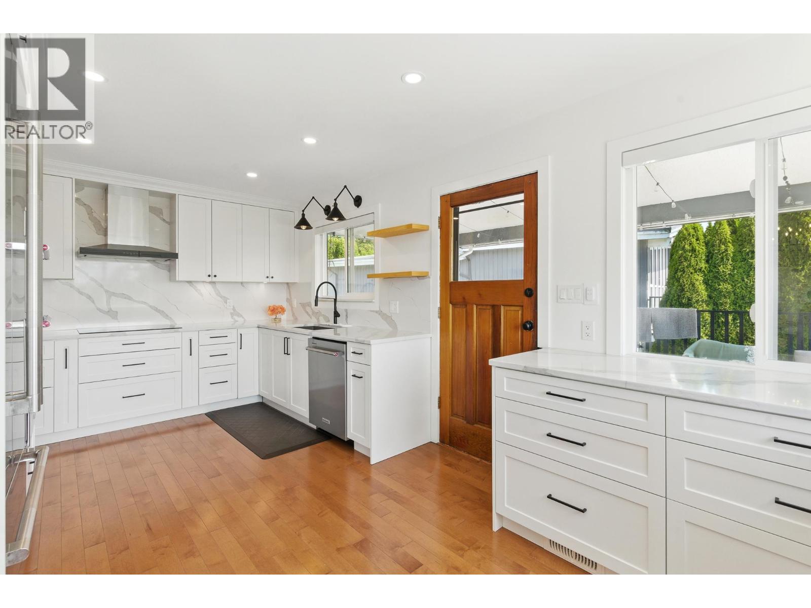 2661 ROGATE AVENUE, Coquitlam