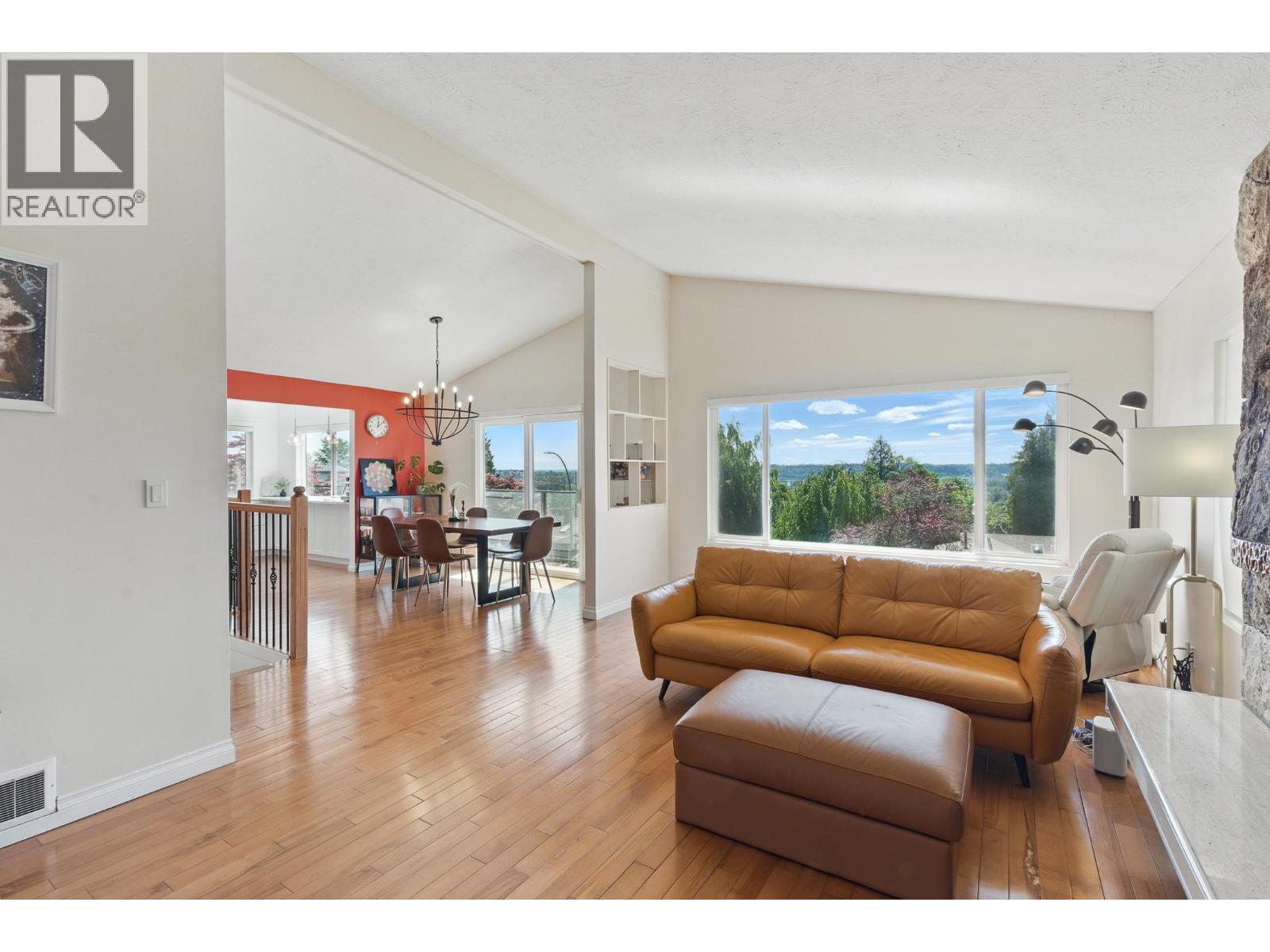 2661 ROGATE AVENUE, Coquitlam