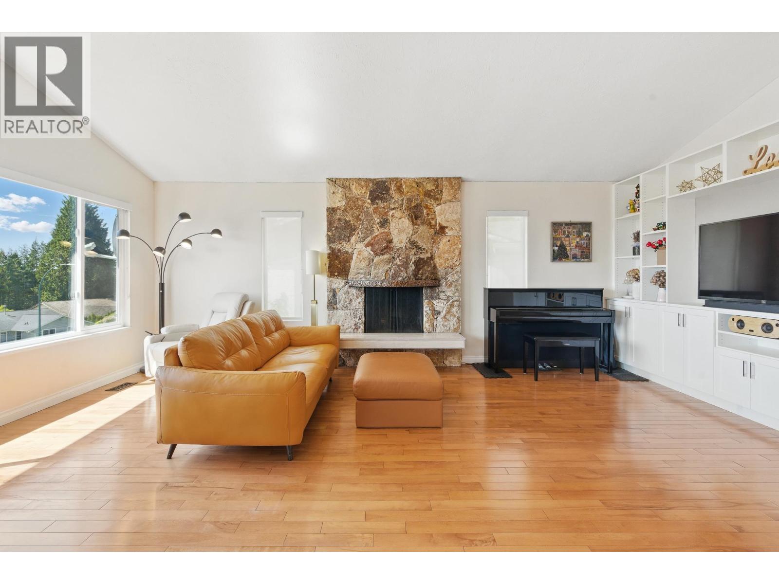 2661 ROGATE AVENUE, Coquitlam