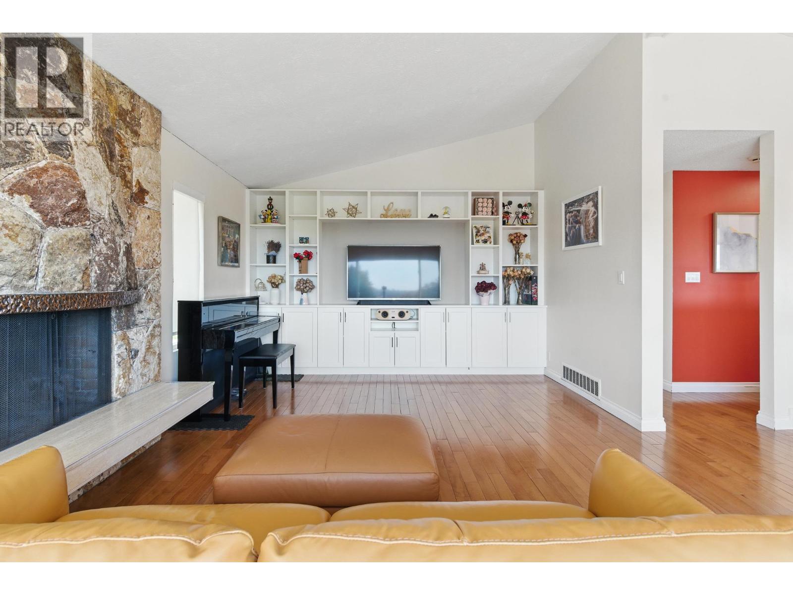 2661 ROGATE AVENUE, Coquitlam